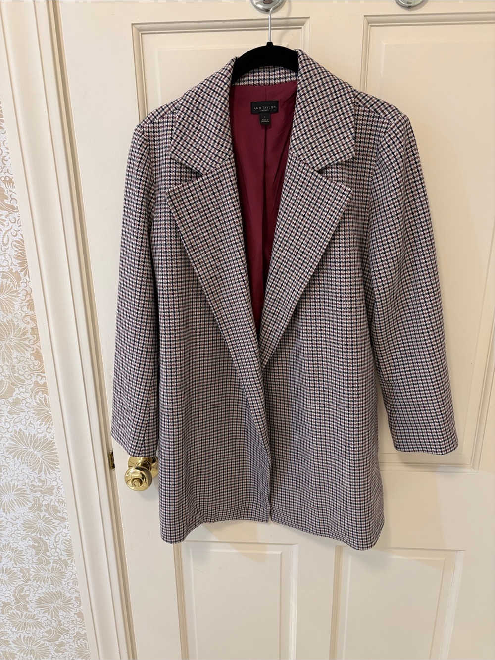 Ann Taylor Houndstooth Blazer with Burgundy Lining